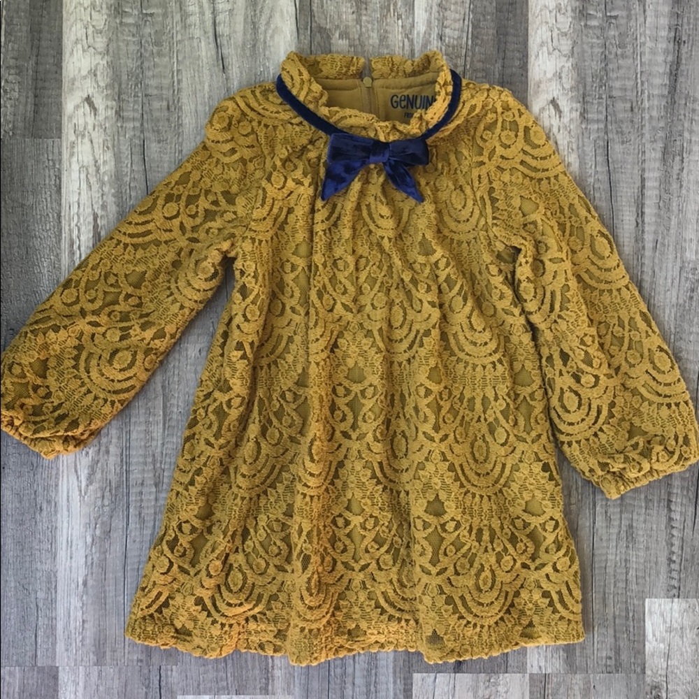 Lace dress